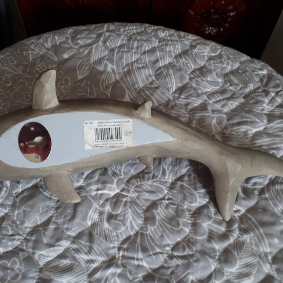 Shark ornament - May sit on a table/shelf or be hung on a wall - Picture 4 of 4